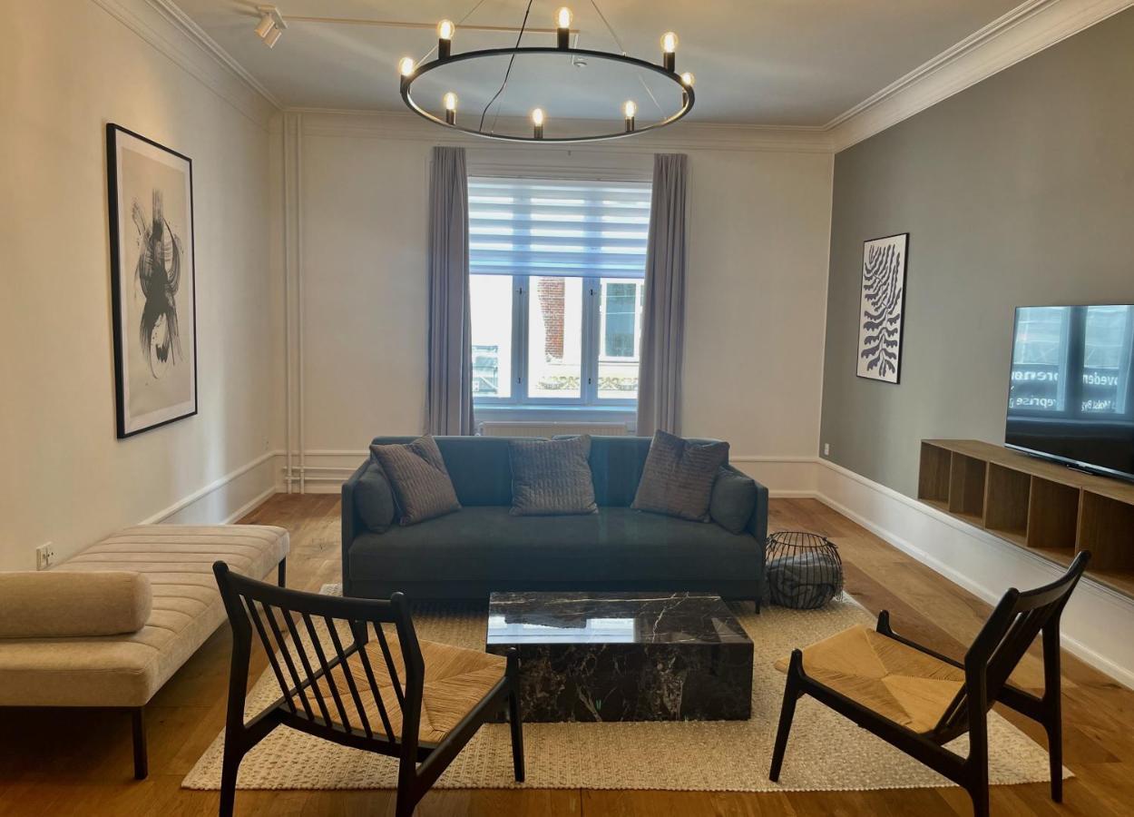 Beautiful 3 Bedroom Flat Next To The Marble Church Copenhague Exterior foto
